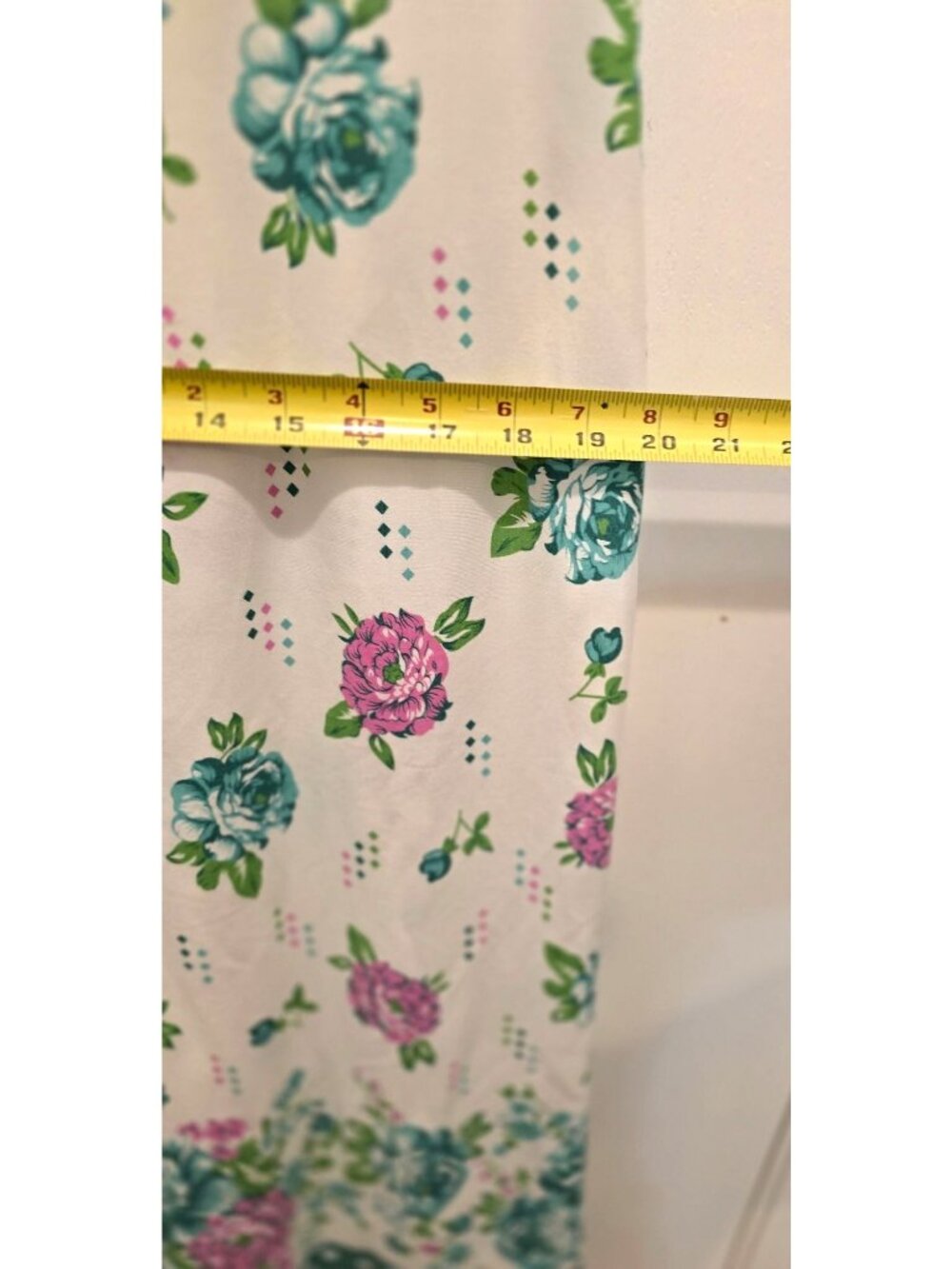 Betsy TW Floral Nightgown White Pink & Blue Flowers Lace Trim Short Sleeves - Picture 6 of 6
